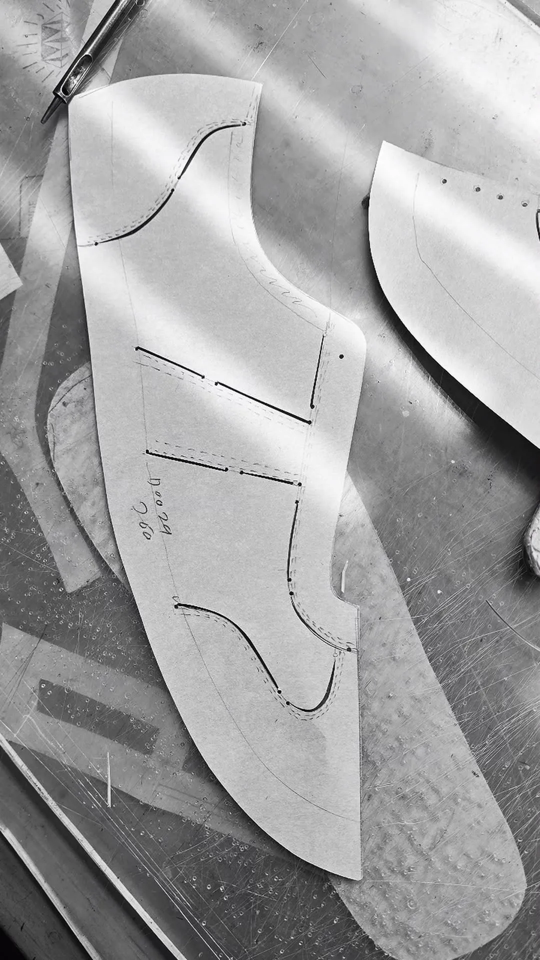 Automated laser cutting machine in modern OEM shoe factory